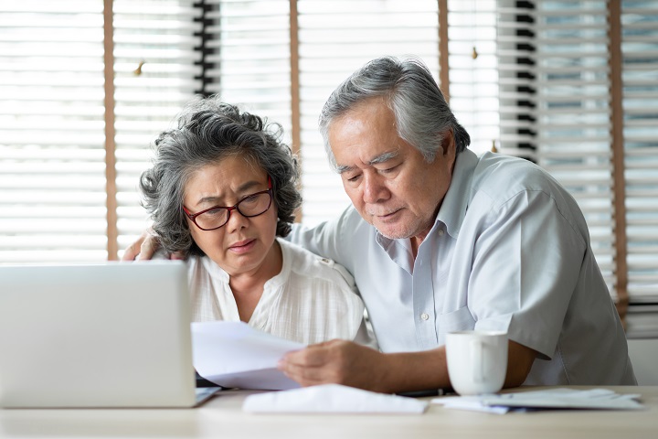 elderly couple discussing treatment options for CKD